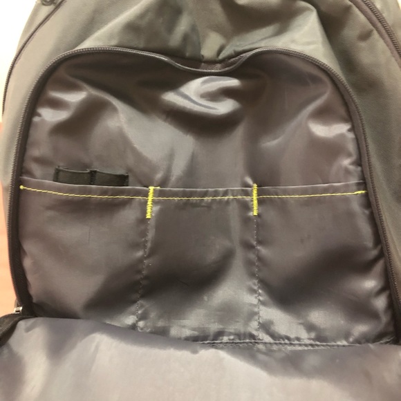 Case Logic Backpack - Picture 2 of 7